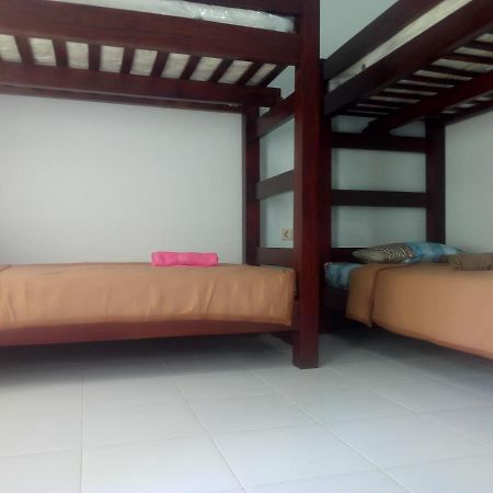 Ariata Arya Hostel Kuta  Luaran gambar