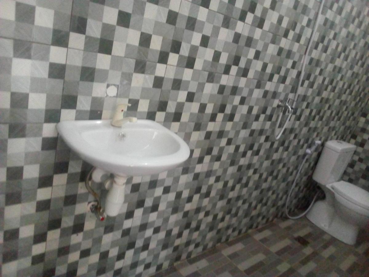 Ariata Arya Hostel Kuta  Luaran gambar